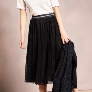 Luisa Cerano Black Mesh Overlay Midi Skirt | Elastic Waist Size Medium